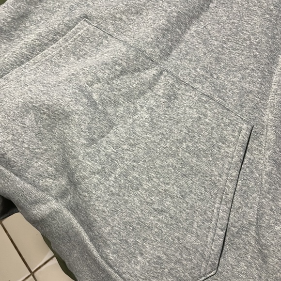 Under Armour Hoodie - Picture 3 of 7